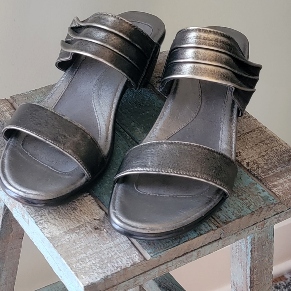Naot Metallic Pewter Leather Sandals
